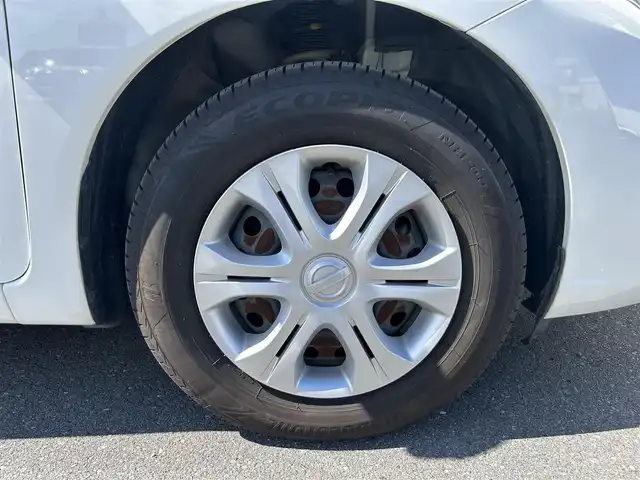 日産 ノート X 静岡県 2019(令1)年 6万km ホワイト 純正7インチメモリーナビ/フルセグTV/バックモニター/アイドリングストップ/ETC/スマートキー/プッシュスタート/Bluetooth接続/オートライト/オートハイビーム