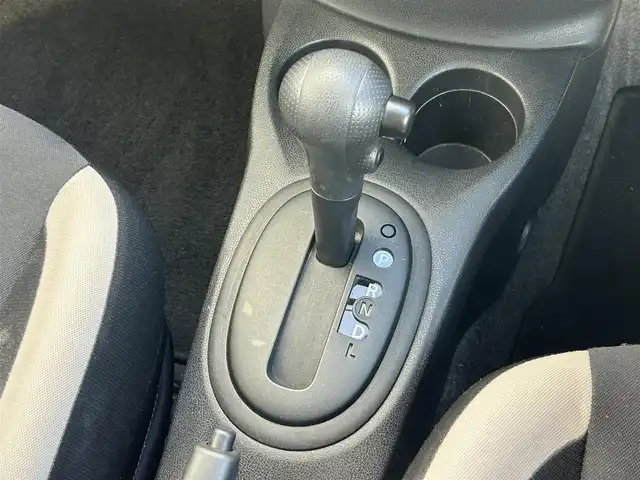 日産 ノート X 静岡県 2019(令1)年 6万km ホワイト 純正7インチメモリーナビ/フルセグTV/バックモニター/アイドリングストップ/ETC/スマートキー/プッシュスタート/Bluetooth接続/オートライト/オートハイビーム