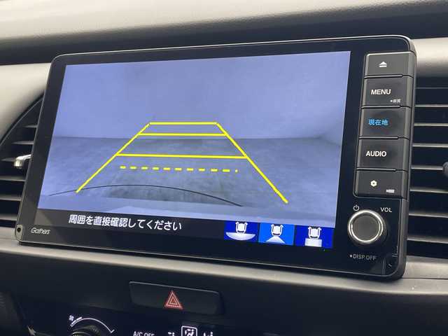 ホンダ フィット e:HEV RS 沖縄県 2024(令6)年 3.5万km プラチナホワイトパール 純正ナビ【VXU-245FTI】/（フルセグTV/CD/DVD/Bluetooth）/衝突被害軽減装置/横滑り防止装置/盗難防止装置/カーテンエアバック/バックカメラ/ETC/レーダークルコン/プッシュスタート/スマートキー/ハーフレザーシート/純正フロアマット/純正エアロパーツ（フロント/サイド/リア）/オートヘッドライト/LEDヘッドライト/前後コーナーセンサー