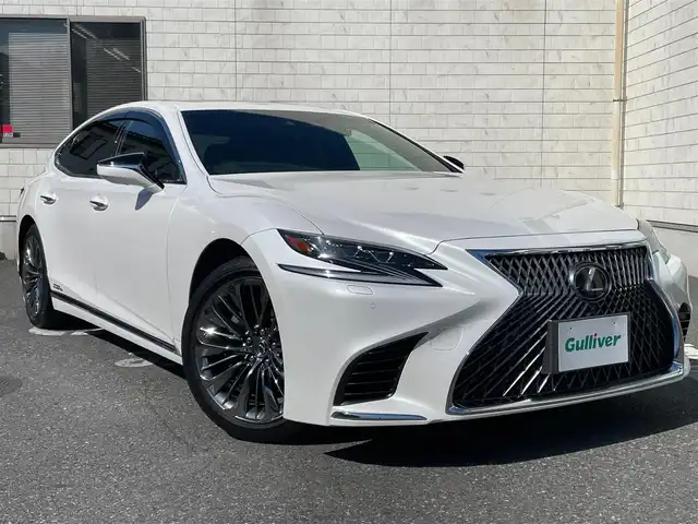 レクサス ＬＳ 500h バージョンL 埼玉県 2018(平30)年 6.5万km ソニッククォーツ 黒レザーシート/サンルーフ/Lexus SafetySystem+A/　プリクラッシュセーフティ/　フロントクロストラフィックアラート/　レーントレーシングアシスト/　アダプティブハイビームシステム/　オートマチックハイビーム/　ロードサインアシスト/　レーダークルーズコントロール/　（全車速追従機能付き）/　先行車発進告知機能/　ドライバー異常時停止支援システム/パーキングサポートアラート/　リヤカメラディテクション/　リアクロストラフィックアラート/　クリアランスソナー/ブラインドスポットモニタリング/純正メモリナビ/　DTV/CD/DVD/Blu-ray/　SD/SDREC/BT/USB/AUX/Miracast/パノラミックビューモニター/デジタルインナーミラー/全席パワーシート/全席シートヒーター&ベンチレーター/リヤマルチオペレーションパネル/ヘッドアップディスプレイ/ハンズフリートランクリッド/3眼LEDヘッドライト＆フォグランプ/ウッドコンビ革巻きステアリング/ステアリングヒーター/スマートキー×２ カードx1/純正ドラレコ&社外ドラレコ/後席AC100V/1500W電源/ビルトインETC2.0