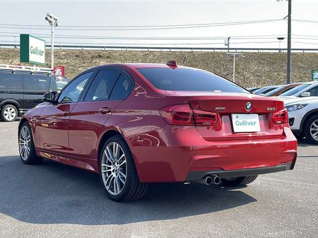 ＢＭＷ ３２０ｉ xDrive Mスポーツ 青森県 2018(平30)年 8.8万km 赤 ・４WD/・純正ナビ/・AM/FM Bluetooth / CD/DVD/・ステアリングリモコン/・クルーズコントロール/・衝突軽減装置/・コーナーセンサー前後/・横滑り抑制装置/・前席シートヒーター/・パワーシート/・パドルシフト/・オートライト/・プッシュスタート/・アイドリングストップ/・レーンキープアシスト/・ドライブレコーダー前方/・スタッドレスタイヤ積み込み/・保証書/・取扱説明書
