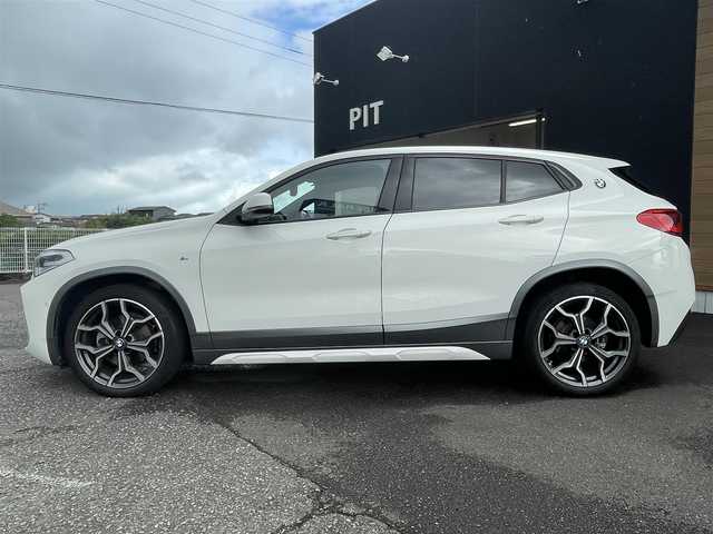 ＢＭＷ Ｘ２ xDrive 18d MスポーツX 宮崎県 2020(令2)年 3.6万km アルピンホワイトⅢ ワンオーナー/純正ナビゲーションシステム/・Bluetooth/・AMX/・USB/・AM FM/インテリジェントセーフティ/・衝突警告/コンフォートパッケージ/アダプティブクルーズコントロール/・レーンキープ/前後ドライブレコーダー/バックカメラ/・コーナーセンサー/Mスポーツアルカンターラハーフレザーシート/・DN席シートヒーター/革巻きステアリング/アンビエントライト/パワーバックドア/LEDヘッドライト/・オートライト/ミラー一体型ETC/純正19インチアルミホイール