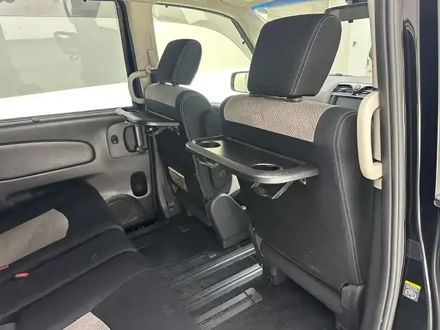 日産 セレナ ライダー Bライン Sハイブリッド 兵庫県 2014(平26)年 7.7万km ダイヤモンドブラック 純正SDナビ(CD/DVD/SD/Bluetooth/フルセグ)/純正フリップダウンモニター/バックカメラ/両側パワースライドドア/クルーズコントロール/純正16インチアルミホイール/純正フロアマット/アイドリングストップ/LEＤヘッドライト/エマージェンシーブレーキ/オートライト/ＥＴＣ/スペアキー
