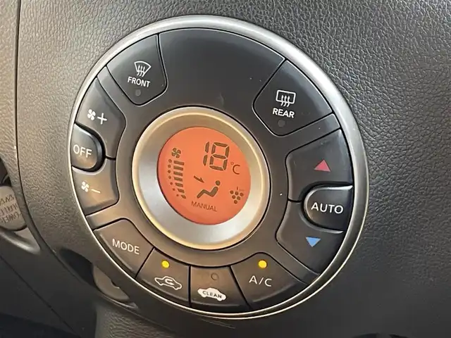 日産 キューブ 15X Vセレ マイキューブ 滋賀県 2017(平29)年 7.3万km ビターショコラ 2トーン 純正SDナビ/・フルセグTV/・CD DVD /・Bluetooth/バックカメラ/プッシュスタート/スマートキー×２/ドライブレコーダー/革巻きステアリング/ステアリングリモコン/電格ミラー/ドアバイザー/フォグライト/禁煙車