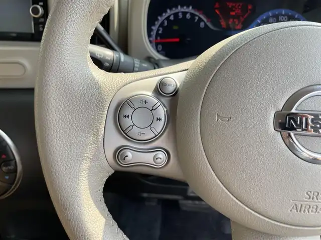 日産 キューブ 15X Vセレ マイキューブ 滋賀県 2017(平29)年 7.3万km ビターショコラ 2トーン 純正SDナビ/・フルセグTV/・CD DVD /・Bluetooth/バックカメラ/プッシュスタート/スマートキー×２/ドライブレコーダー/革巻きステアリング/ステアリングリモコン/電格ミラー/ドアバイザー/フォグライト/禁煙車