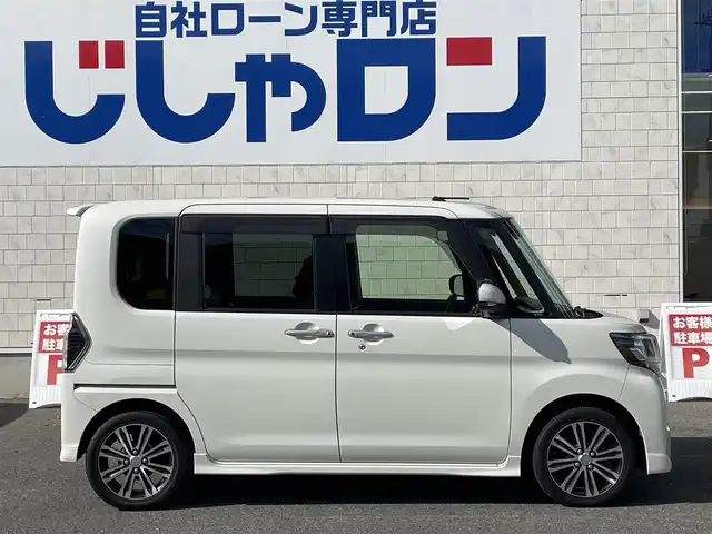 ダイハツ タント カスタム RS トップED SA Ⅲ 佐賀県 2018(平30)年 9.2万km パールホワイトⅢ こちらは現金またはオートローンご利用時の価格です/自社ローンご希望の方は別途その旨お申付け下さい/禁煙車/全方位カメラ/純正ナビ/ナビ連動ドライブレコーダー/両側電動スライドドア/レーダーブレーキサポート/LEDヘッドライト/フォグランプ/オートハイビーム/シートヒーター/ウインカードアミラー/コーナーセンサー/サイドエアバッグ/スマートキー