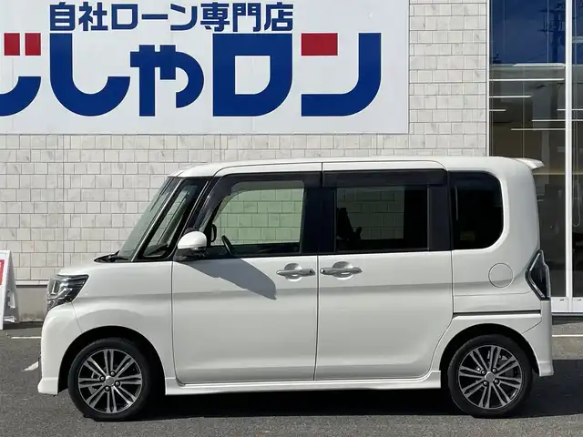 ダイハツ タント カスタム RS トップED SA Ⅲ 佐賀県 2018(平30)年 9.2万km パールホワイトⅢ こちらは現金またはオートローンご利用時の価格です/自社ローンご希望の方は別途その旨お申付け下さい/禁煙車/全方位カメラ/純正ナビ/ナビ連動ドライブレコーダー/両側電動スライドドア/レーダーブレーキサポート/LEDヘッドライト/フォグランプ/オートハイビーム/シートヒーター/ウインカードアミラー/コーナーセンサー/サイドエアバッグ/スマートキー