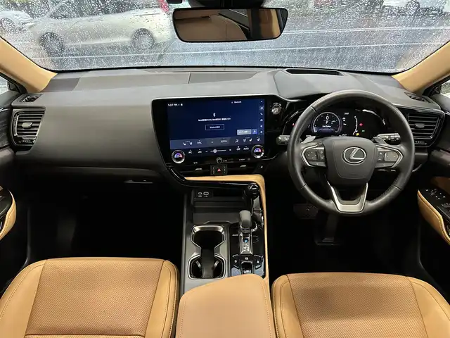 レクサス ＮＸ 250 バージョンL 茨城県 2022(令4)年 2万km グラファイトブラックガラスフレーク メーカーOPナビ/　(AM/FM/BT/フルセグ)/バックカメラ/サンルーフ/ビルドインETC2.0/パドルシフト/本革シート/パワーバックドア/シートヒーター/エアシート/レーダークルーズコントロール/クリアランスソナー/純正フロアマット/純正20インチアルミホイール/ウィンカーミラー