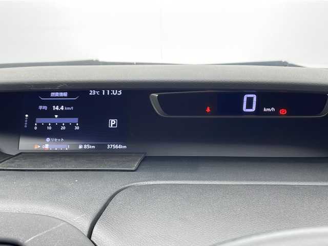 日産 セレナ ハイウェイスター Vセレクション 千葉県 2017(平29)年 3.8万km ブリリアントホワイトパール 2トーン ワンオーナー/メーカーオプションセーフティパックB/純正SDナビ/フルセグTV/Bluetooth/CD/DVD/USB/純正フリップダウンモニター/バックカメラ/全方位カメラ/前側ドライブレコーダー/ビルトインETC/デジタルインナーミラー/両側パワースライドドア/革調シートカバー/追従クルーズコントロール/LEDヘッドライト