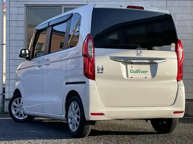 ホンダ Ｎ ＢＯＸ G L ホンダセンシング 福岡県 2018(平30)年 1.3万km プラチナホワイトパール 社外メモリナビKENWOOD【MDV-D306】/(AM/FM/CD/USB/ワンセグTV)/バックカメラ/ビルトインETC/社外前方ドライブレコーダーcarrozzeria/片側パワースライドドア/衝突軽減ブレーキ(CMBS)/車線逸脱警報/誤発進抑制機能/後方誤発進抑制機能/コーナーセンサー/路外逸脱抑制機能/ACC(アダプティブクルーズコントロール)/LKAS(車線維持支援システム)/オートライト/盗難防止装置/横滑り防止機能/電格ウィンカーミラー/プッシュスタート/純正フロアマット/ステアリングスイッチ/スペアキー×１/ＵＳＢ充電ソケット×２/ドアバイザー/取扱説明書/保証書