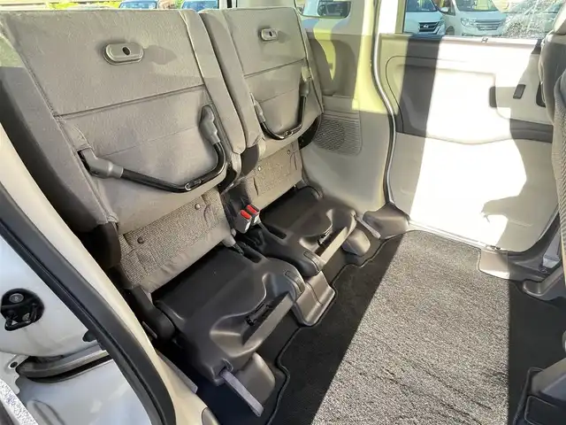 ホンダ Ｎ ＢＯＸ G L ホンダセンシング 福岡県 2018(平30)年 1.3万km プラチナホワイトパール 社外メモリナビKENWOOD【MDV-D306】/(AM/FM/CD/USB/ワンセグTV)/バックカメラ/ビルトインETC/社外前方ドライブレコーダーcarrozzeria/片側パワースライドドア/衝突軽減ブレーキ(CMBS)/車線逸脱警報/誤発進抑制機能/後方誤発進抑制機能/コーナーセンサー/路外逸脱抑制機能/ACC(アダプティブクルーズコントロール)/LKAS(車線維持支援システム)/オートライト/盗難防止装置/横滑り防止機能/電格ウィンカーミラー/プッシュスタート/純正フロアマット/ステアリングスイッチ/スペアキー×１/ＵＳＢ充電ソケット×２/ドアバイザー/取扱説明書/保証書