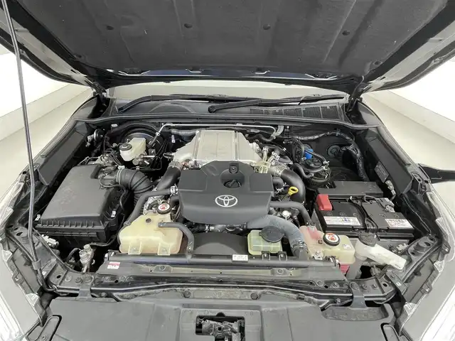 トヨタ ハイラックス Z 滋賀県 2022(令4)年 3.1万km アティチュードブラックマイカ 純正7インチナビ/【Bluetooth/CD/DVD/フルセグTV】/バックカメラ/レーダークルーズコントロール/クリアランスソナー/レーンディパーチャーアラート/LEDヘッドライト/オートライト/ダウンヒルアシストコントロール/センターデフロック/プリクラッシュセーフティ/前後ドライブレコーダー/ETC/MTモード付AT/純正フロアマット/プッシュスタート/スマートキー/ステアリングリモコン