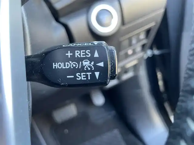 トヨタ ハイラックス Z 滋賀県 2022(令4)年 3.1万km アティチュードブラックマイカ 純正7インチナビ/【Bluetooth/CD/DVD/フルセグTV】/バックカメラ/レーダークルーズコントロール/クリアランスソナー/レーンディパーチャーアラート/LEDヘッドライト/オートライト/ダウンヒルアシストコントロール/センターデフロック/プリクラッシュセーフティ/前後ドライブレコーダー/ETC/MTモード付AT/純正フロアマット/プッシュスタート/スマートキー/ステアリングリモコン