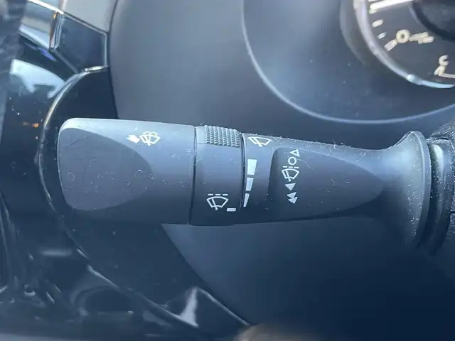 トヨタ ハイラックス Z 滋賀県 2022(令4)年 3.1万km アティチュードブラックマイカ 純正7インチナビ/【Bluetooth/CD/DVD/フルセグTV】/バックカメラ/レーダークルーズコントロール/クリアランスソナー/レーンディパーチャーアラート/LEDヘッドライト/オートライト/ダウンヒルアシストコントロール/センターデフロック/プリクラッシュセーフティ/前後ドライブレコーダー/ETC/MTモード付AT/純正フロアマット/プッシュスタート/スマートキー/ステアリングリモコン