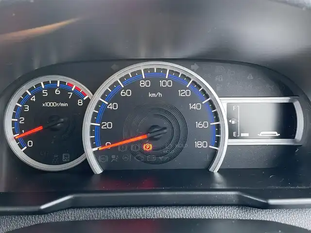 トヨタ ルーミー カスタムG 佐賀県 2021(令3)年 4万km パールホワイトⅢ 純正9インチディスプレイオーディオ/・フルセグTVAM/FM/Bluetooth/・Apple Car Play/Android Auto/パノラミックビューモニター/前後ドライブレコーダー/ビルトインETC/TVキャンセラー/両側パワースライドドア/電子パーキングブレーキ/・AUTO HOLD機能/後席サンシェード/ISOFIX対応/革巻きステアリング/ステアリングリモコン/純正14インチアルミホイール/純正LEDヘッドライト/・オートマチックハイビーム/純正LEDフォグランプ/純正フロアマット/純正ドアバイザ―/新車保証書/取扱説明書/スペアキー１本/スマートアシスト/・レーダークルーズコントロール/・先行車発進お知らせ機能/・衝突被害軽減ブレーキ/・車線逸脱警報機能/・標識認識機能/・ふらつき警報