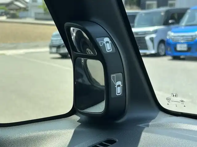 ホンダ Ｎ ＢＯＸ G 福岡県 2016(平28)年 7.9万km クリスタルブラックパール ・社外ナビ/（BLUETOOTH/DVD再生/・スペアキー/・ETC/・純正フロアマット/・プッシュスタート/・スマートキー/・CDチェンジャー/・電動格納ミラー/・アルミホイール/・ドアバイザー