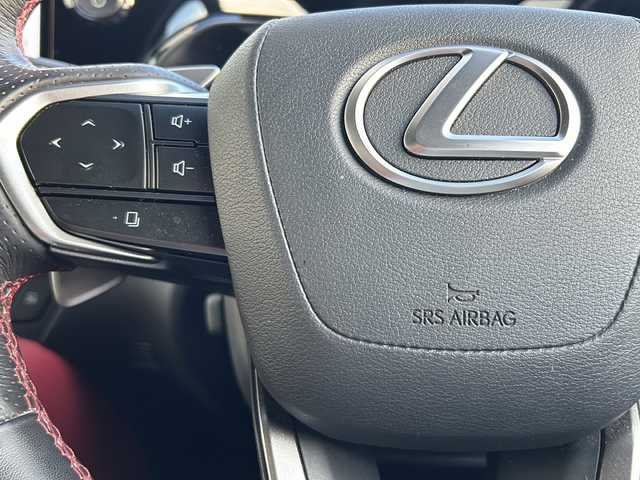 レクサス ＮＸ 350h Fスポーツ 山形県 2023(令5)年 2.7万km ホワイトノーヴァガラスフレーク レーダークルーズコントロール/BSM/レーンキープアシスト/純正ナビ/（Bluetooth/フルセグ/AppleCarPlay)/サンルーフ/電動リアゲート/前後コーナーセンサー/全方位カメラ/ヘッドアップディスプレイ/LEDオートライト/オートマチックハイビーム/レザーシート/前席パワーシート/シートメモリ/シートヒーター/エアシート/デジタルインナーミラー/前後ドライブレコーダー/ステアリングスイッチ/パドルシフト/ETC2.0/レーダー探知機/純正AW/純正フロアマット/電動格納ウィンカーミラー/スマートキー×3