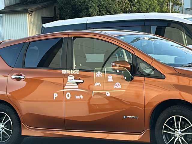 レクサス ＮＸ 350h Fスポーツ 山形県 2023(令5)年 2.7万km ホワイトノーヴァガラスフレーク レーダークルーズコントロール/BSM/レーンキープアシスト/純正ナビ/（Bluetooth/フルセグ/AppleCarPlay)/サンルーフ/電動リアゲート/前後コーナーセンサー/全方位カメラ/ヘッドアップディスプレイ/LEDオートライト/オートマチックハイビーム/レザーシート/前席パワーシート/シートメモリ/シートヒーター/エアシート/デジタルインナーミラー/前後ドライブレコーダー/ステアリングスイッチ/パドルシフト/ETC2.0/レーダー探知機/純正AW/純正フロアマット/電動格納ウィンカーミラー/スマートキー×3