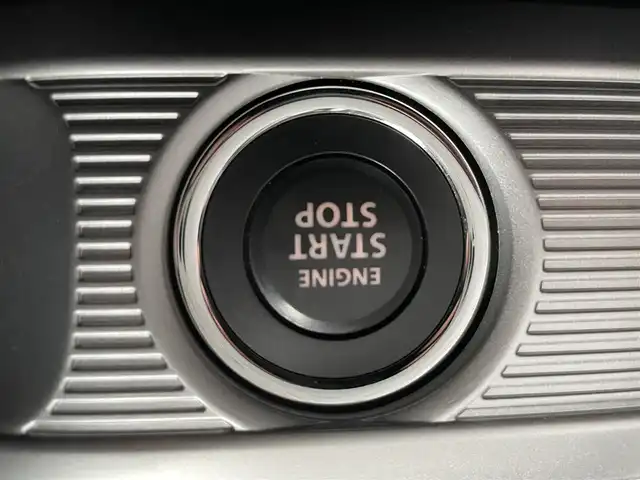 スズキ スペーシア ギア HYBRID XZ 道央・札幌 2019(平31)年 7.3万km ブリスクブルーメタリック/ガンメタリック2トーンルーフ ・SDナビ/・Bluetooth/・ワンセグTV/・両側パワースライドドア/・スマートキー/・プッシュスタート/・スペアキー/・ドライブレコーダー/・シートヒーター/・レーンキープアシスト/・衝突軽減システム/・後席パーソナルテーブル/・リアシーリングファン/・ルーフレール/・純正14インチAW/・純正フロアマット/・LEDヘッドライト/・LEDフォグランプ/・クリアランスソナー