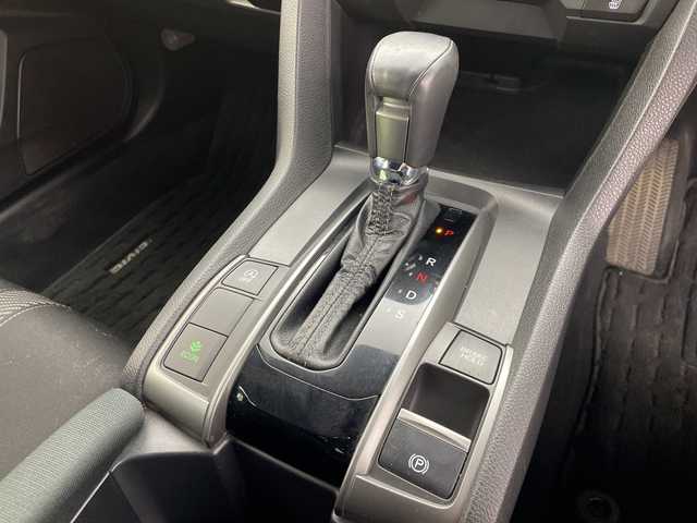 ホンダ シビック ハッチバック ホンダセンシング 群馬県 2019(令1)年 7.3万km クリスタルブラックパール 純正エアロ　純正ナビ　バックカメラ　ビルトインＥＴＣ　衝突被害軽減ブレーキ　レーンアシスト　アダプティブクルーズコントロール　ＬＥＤヘッドライト　オートマチックハイビーム　シートヒーター　禁煙車