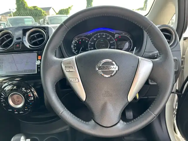 日産 ノート X エアロS V +セーフ 千葉県 2015(平27)年 6.5万km ブリリアントホワイトパール ナビP314D-W 全方位カメラ ドラレコ エマブレ ETC LDW スマートキー ステアリングスイッチ エアロ パーキングセンサー 純正15インチAW アイドリングストップ LEDライト