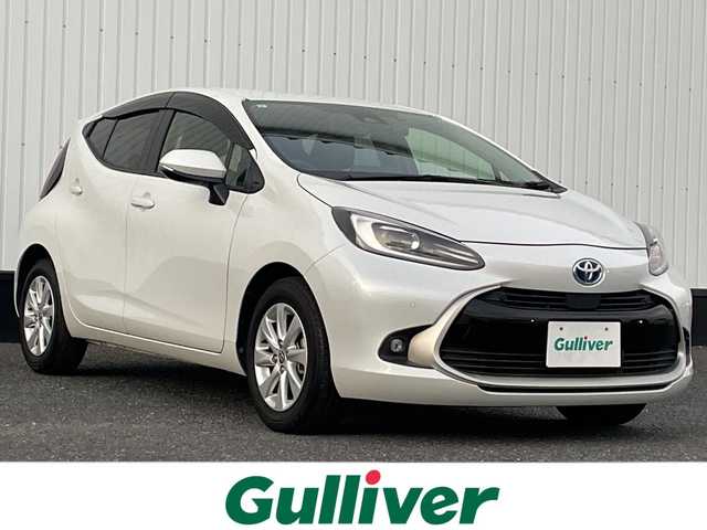 トヨタ アクア Z 千葉県 2021(令3)年 2.1万km プラチナホワイトパールマイカ 純正10.5インチナビ/(BT/FM/AM)/バックカメラ/前後ドライブレコーダー/衝突被害軽減システム/車線逸脱警報/クルーズコントロール/横滑り防止装置/ビルトインETC2.0/アイドリングストップ/LEDヘッドライト/フォグランプ/オートライト/ウィンカーミラー/電動格納ミラー/純正15インチAW/プッシュスタート/スマートキー/フロアマット/ドアバイザー/スペアキー/取扱説明書/保証書