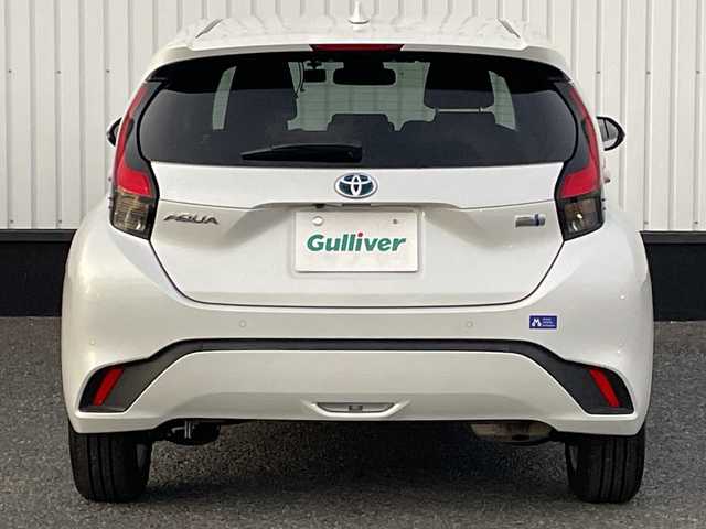 トヨタ アクア Z 千葉県 2021(令3)年 2.1万km プラチナホワイトパールマイカ 純正10.5インチナビ/(BT/FM/AM)/バックカメラ/前後ドライブレコーダー/衝突被害軽減システム/車線逸脱警報/クルーズコントロール/横滑り防止装置/ビルトインETC2.0/アイドリングストップ/LEDヘッドライト/フォグランプ/オートライト/ウィンカーミラー/電動格納ミラー/純正15インチAW/プッシュスタート/スマートキー/フロアマット/ドアバイザー/スペアキー/取扱説明書/保証書