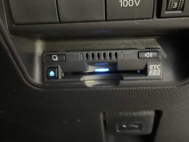 トヨタ アクア Z 千葉県 2021(令3)年 2.1万km プラチナホワイトパールマイカ 純正10.5インチナビ/(BT/FM/AM)/バックカメラ/前後ドライブレコーダー/衝突被害軽減システム/車線逸脱警報/クルーズコントロール/横滑り防止装置/ビルトインETC2.0/アイドリングストップ/LEDヘッドライト/フォグランプ/オートライト/ウィンカーミラー/電動格納ミラー/純正15インチAW/プッシュスタート/スマートキー/フロアマット/ドアバイザー/スペアキー/取扱説明書/保証書