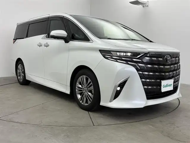 トヨタ アルファード Z 愛知県 2024(令6)年 1.4万km プラチナホワイトパールマイカ 禁煙車/ディスプレイオーディオ　/全方位カメラ　/フリップダウンモニター　/置くだけ充電　/デジタルインナーミラー/ムーンルーフ　/ＥＴＣ２．０　/タイプＣ　/レザーシート　/シートヒーター/エアーシート　/パワーシート　/ステアヒーター　/電動リアゲート/AC100V