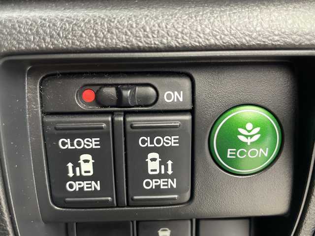 ホンダ オデッセイ アブソルート 20thアニバーサリー 富山県 2014(平26)年 9万km クリスタルブラックパール 純正ナビ【3HU5】/(AM/FM/CD/DVD/USB/BT/HDMI)/フルセグTV/バックカメラ/純正フリップダウンモニター/両側パワースライドドア/クルーズコントロール/衝突被害軽減ブレーキ/LEDヘッドライト/オートライト/ハーフレザーシート/運転席パワーシート/スマートキー×２/プッシュスタート/パドルシフト/ビルトインETC/純正18インチAW/純正フロアマット/取扱説明書