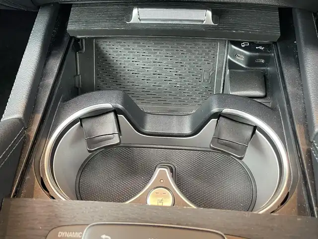 メルセデス・ベンツ ＧＬＥ４００ｄ 4MATIC スポーツ 鹿児島県 2021(令3)年 2.6万km パール 純正ナビ/ 【フルセグ/Bluetooth/USB/AM/FM】/バックカメラ/レザーシート/前席パワーシート/アンビエントライト/クルーズコントロール/アクティブディスタンスアシスト・ディストロニック/キーレスゴー/LEDヘッドライト/アダプティブハイビームアシストプラス/ヘッドアップディスプレー/ドライブレコーダー/純正20インチアルミホイール/パワーバックドア/取扱説明書/スペアキー×1
