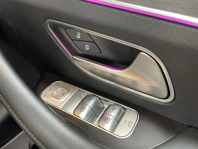 メルセデス・ベンツ ＧＬＥ４００ｄ 4MATIC スポーツ 鹿児島県 2021(令3)年 2.6万km パール 純正ナビ/ 【フルセグ/Bluetooth/USB/AM/FM】/バックカメラ/レザーシート/前席パワーシート/アンビエントライト/クルーズコントロール/アクティブディスタンスアシスト・ディストロニック/キーレスゴー/LEDヘッドライト/アダプティブハイビームアシストプラス/ヘッドアップディスプレー/ドライブレコーダー/純正20インチアルミホイール/パワーバックドア/取扱説明書/スペアキー×1