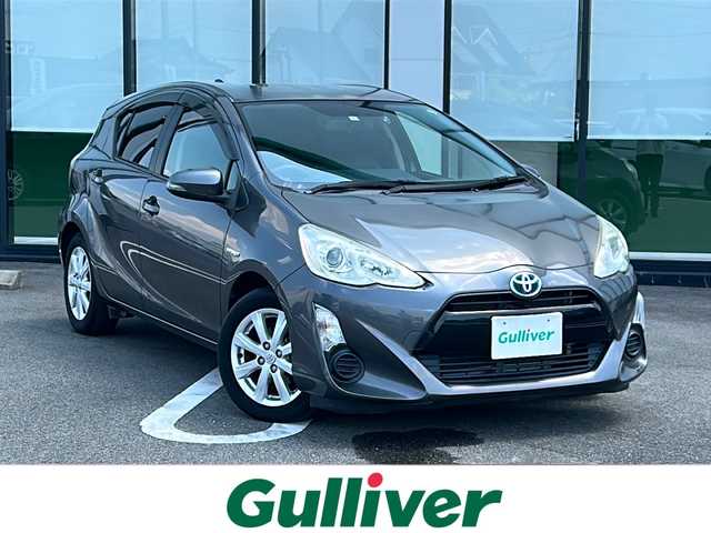 トヨタ アクア G ブラックソフトレザーセレ 岐阜県 2015(平27)年 6.9万km グレーメタリック 登録時走行距離68252km/社外７インチナビ　/フルセグＴＶ　/バックモニター　/純正フロアマット　/純正アルミホイール　/クルーズコントロール　/レザーシート　/シートヒーター　/スマートキー　/スペアキー　/プッシュスタート　/ＬＥＤヘッドライト/フォグランプ/アイドリングストップ/パワーウィンドウ/パワーステアリング/オートライト/盗難防止装置/横滑り防止装置