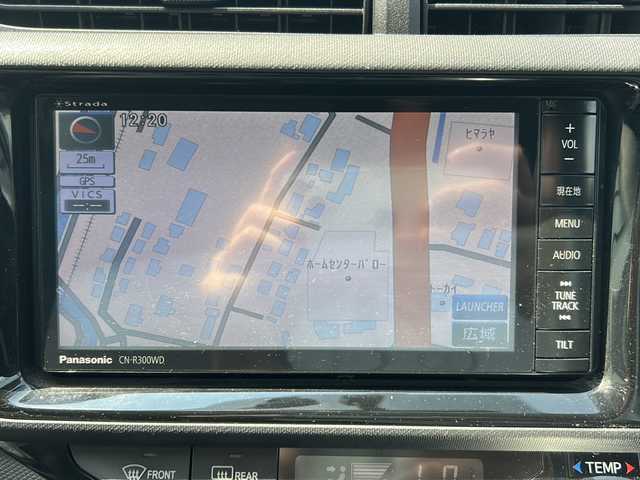 トヨタ アクア G ブラックソフトレザーセレ 岐阜県 2015(平27)年 6.9万km グレーメタリック 登録時走行距離68252km/社外７インチナビ　/フルセグＴＶ　/バックモニター　/純正フロアマット　/純正アルミホイール　/クルーズコントロール　/レザーシート　/シートヒーター　/スマートキー　/スペアキー　/プッシュスタート　/ＬＥＤヘッドライト/フォグランプ/アイドリングストップ/パワーウィンドウ/パワーステアリング/オートライト/盗難防止装置/横滑り防止装置