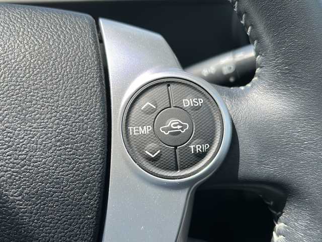 トヨタ アクア G ブラックソフトレザーセレ 岐阜県 2015(平27)年 6.9万km グレーメタリック 登録時走行距離68252km/社外７インチナビ　/フルセグＴＶ　/バックモニター　/純正フロアマット　/純正アルミホイール　/クルーズコントロール　/レザーシート　/シートヒーター　/スマートキー　/スペアキー　/プッシュスタート　/ＬＥＤヘッドライト/フォグランプ/アイドリングストップ/パワーウィンドウ/パワーステアリング/オートライト/盗難防止装置/横滑り防止装置