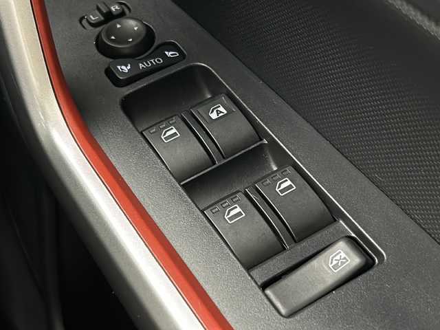 トヨタ ライズ Z 宮城県 2020(令2)年 3.9万km シャイニングホワイトパール 純正9型ナビ/(AM/FM/TV/SD/BT/CD/DVD)/全方位カメラ/ETC/前後ドライブレコーダー/レーダークルーズコントロール/BSM/シートヒーター/プッシュスタート/スマートキー/スペアキー/オートライト/オートマチックハイビーム/LEDヘッドライト/フォグランプ/ドアバイザー/純正フロアマット/純正17インチアルミホイール