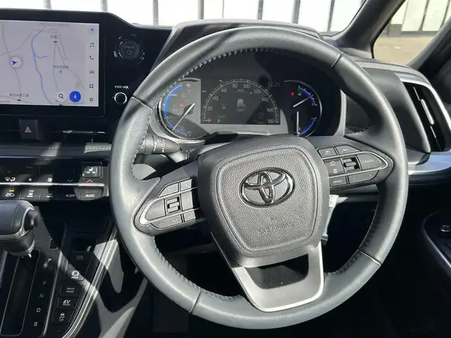 トヨタ ヴォクシー ハイブリッド S－Z 大阪府 2024(令6)年 0.9万km ホワイトパールクリスタルシャイン 純正10，5インチディスプレイオーディオナビ /・フルセグTV/USB/BT/HDMI/トヨタセーフティセンス /純正14インチフリップダウンモニター /バックカメラ /ETC /AC100V/両側パワースライドドア /前後ドライブレコーダー /ハーフレザーシート/前席シートヒーター/コーナーセンサー/レーダークルーズコントロール /純正17インチAW/LEDヘッド・フォグ