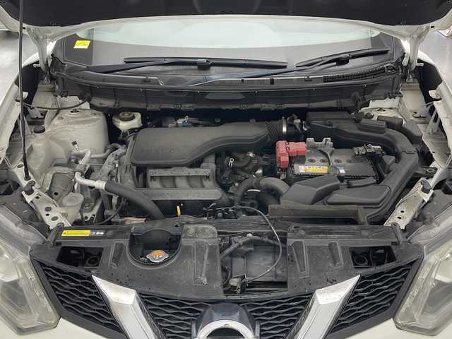 日産 エクストレイル 20X エマージェンシーブレーキ 長野県 2016(平28)年 5.7万km ブリリアントホワイトパール 純正ナビ/Bluetooth/フルセグテレビ/AUX/アラウンドビューカメラ/エマージェンシーブレーキ/横滑り防止機能/レーンキープアシスト/ダウンヒルアシストコントロール/センターデフロック/4WD/レザーシート/シートヒーター/純正フロアマット/純正17インチAW/ビルトインETC/クルーズコントロール/パーキングアシスト/Dualエアコン/ドライブモード切替/革巻きステアリング