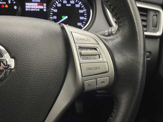 日産 エクストレイル 20X エマージェンシーブレーキ 長野県 2016(平28)年 5.7万km ブリリアントホワイトパール 純正ナビ/Bluetooth/フルセグテレビ/AUX/アラウンドビューカメラ/エマージェンシーブレーキ/横滑り防止機能/レーンキープアシスト/ダウンヒルアシストコントロール/センターデフロック/4WD/レザーシート/シートヒーター/純正フロアマット/純正17インチAW/ビルトインETC/クルーズコントロール/パーキングアシスト/Dualエアコン/ドライブモード切替/革巻きステアリング