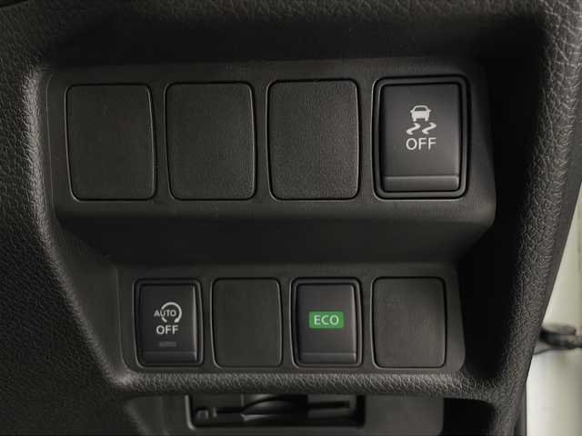 日産 エクストレイル 20X エマージェンシーブレーキ 長野県 2016(平28)年 5.7万km ブリリアントホワイトパール 純正ナビ/Bluetooth/フルセグテレビ/AUX/アラウンドビューカメラ/エマージェンシーブレーキ/横滑り防止機能/レーンキープアシスト/ダウンヒルアシストコントロール/センターデフロック/4WD/レザーシート/シートヒーター/純正フロアマット/純正17インチAW/ビルトインETC/クルーズコントロール/パーキングアシスト/Dualエアコン/ドライブモード切替/革巻きステアリング