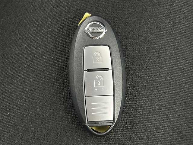 日産 ノート e－パワー X 岐阜県 2018(平30)年 3.6万km プレミアムコロナオレンジ 純正7インチSDナビゲーション(MM316D-W)/AM/FM/iPod/SD/Bluetooth /USB/CD/DVD/フルセグテレビ/アラウンドビューモニター/LEDヘッドライト/オートライト/革巻きステアリング/ステアリングリモコン/横滑り防止装置(VDC)/衝突軽減ブレーキ/車線逸脱防止支援システム(LDP)/スマートルームミラー