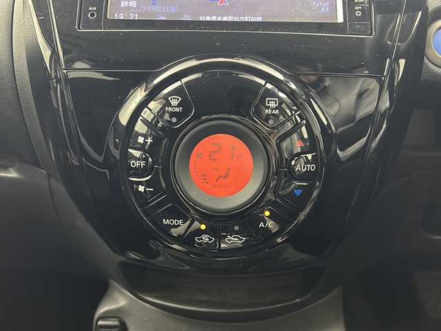 日産 ノート e－パワー X 岐阜県 2018(平30)年 3.6万km プレミアムコロナオレンジ 純正7インチSDナビゲーション(MM316D-W)/AM/FM/iPod/SD/Bluetooth /USB/CD/DVD/フルセグテレビ/アラウンドビューモニター/LEDヘッドライト/オートライト/革巻きステアリング/ステアリングリモコン/横滑り防止装置(VDC)/衝突軽減ブレーキ/車線逸脱防止支援システム(LDP)/スマートルームミラー