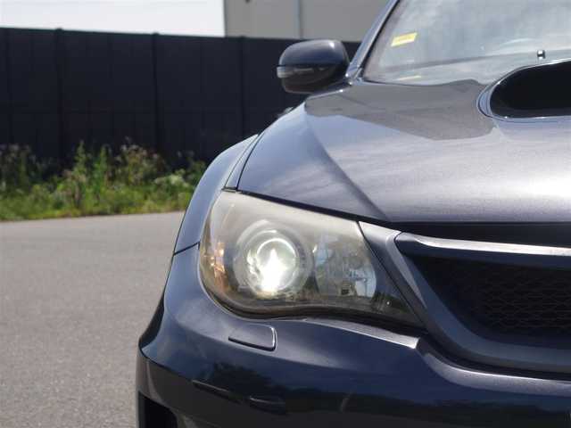 スバル インプレッサ ＷＲＸ STi 山形県 2014(平26)年 13.8万km ダークグレーメタリック ４WD/純正カーオーディオ/　　【CD AUX RADIO】/HIDヘッドライト/ハーフレザーシート/パワーシート/STI18インチアルミホイール/ターボ/電動格納ウィンカーミラー/フォグランプ/AAC/純正フロアマット/ドアバイザー/スマートキー/ETC