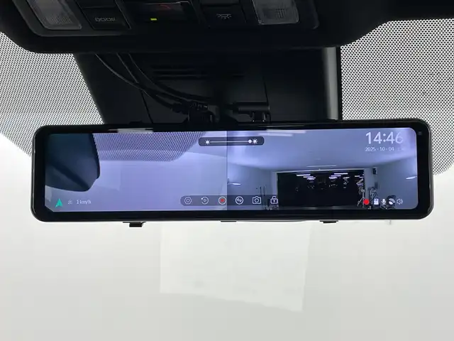 トヨタ ヴォクシー ハイブリッド S－Z 愛知県 2022(令4)年 3.9万km アティチュードブラックマイカ 禁煙車/ワンオーナー/純正10.5インチナビ/（CD/DVD/Bluetooth/フルセグTV/USB/HDMI)/バックカメラ/AC100V電源/トヨタセーフティセンス/・プリクラッシュセーフティ/・レーンディパーチャーアラート/・レーントレーシングアシスト/・オートマチックハイビーム/・レーダークルーズコントロール/・クリアランスソナー/・誤発進抑制機能/・パーキングサポートブレーキ/・ロードサインアシスト/ETC2.0/ドライブレコーダー/デジタルインナーミラー/快適利便パッケージ/・ステアリングヒーター/・ナノイーＸ/・ハンズフリーデュアルパワースライドドア/・オットマン/・１・2列目シートヒーター/・パワーバックドア/ステアリングヒーター/純正17インチアルミホイール/スマートキー/スペアキー有/プッシュスタート/電子パーキングブレーキ/オートホールド/LEDヘッドライト/フロントフォグランプ/フロアマット/革巻きステアリング/横滑り防止装置/純正ドアバイザー