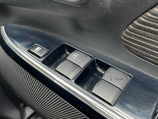 日産 デイズ ハイウェイスターX 広島県 2018(平30)年 2.6万km ホワイトパール 衝突軽減ブレーキ/レーンキープアシスト/純正ナビ/CD/DVD/フルセグTV/Bluetooth/アラウンドビューモニター/ETC/前後コーナーセンサー /LEDライト/オートライト/オートハイビーム /純正１４インチアルミホイール/純正フロアマット/アイドリングストップ/横滑り防止装置/スマートキー/スペアキー