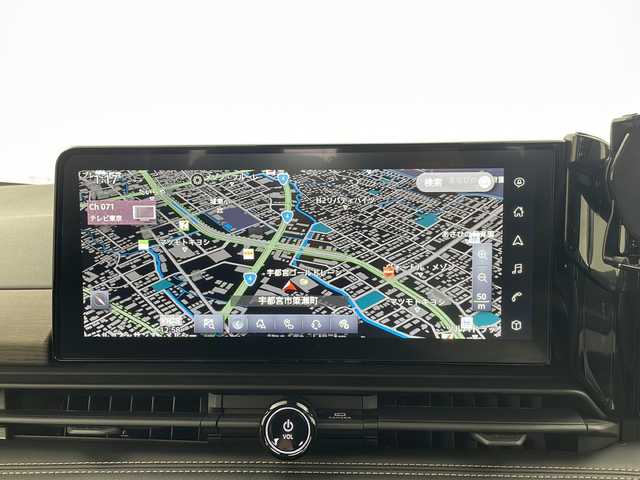 日産 セレナ e－パワー ハイウェイスター V 栃木県 2024(令6)年 1.4万km プリズムホワイト 純正メーカ12.3インチディスプレイナビ/(BT/AM/FM/CD/DVD/フルセグ/Apple Car Play／Android Aut）/ETC2.0/前後ドライブレコーダー/プロパイロット/プリクラッシュブレーキ/ブラインドスポットモニター/インテリジェントアラウンドビューカメラ/インテリジェントルームミラー/純正フリップダウンモニター/両側パワースライドドア/前席2列目シートヒーター/ステアリングヒーター/360°セーフティアシスト/衝突回避ステアリングアシスト/車線逸脱防止支援システム/後側方衝突防止支援システム/後側方車両検知警報/踏み間違い衝突防止アシスト/標識認識機能/スマートキー/プッシュスタート
