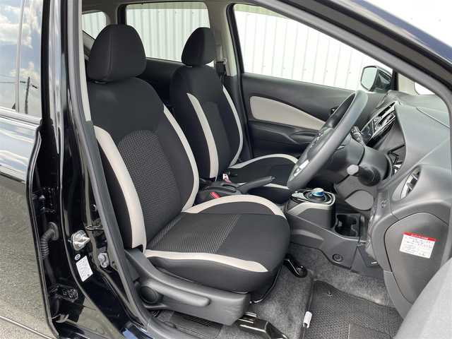 日産 ノート e－パワー X 福岡県 2019(平31)年 5.8万km スーパーブラック アルパイン９インチナビ（X9Z）/アラウンドビューモニター /インテリジェントルームミラー /CD/DVD /フルセグTV  /Bluetooth /エマージェンシーブレーキ /ETC /純アルミ15インチ