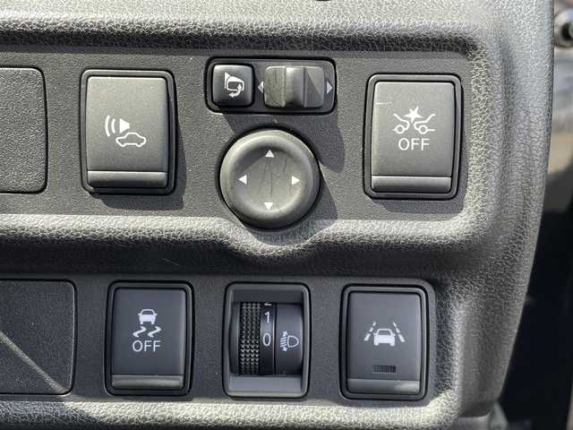 日産 ノート e－パワー X 福岡県 2019(平31)年 5.8万km スーパーブラック アルパイン９インチナビ（X9Z）/アラウンドビューモニター /インテリジェントルームミラー /CD/DVD /フルセグTV  /Bluetooth /エマージェンシーブレーキ /ETC /純アルミ15インチ