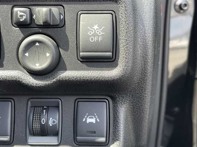 日産 ノート e－パワー X 福岡県 2019(平31)年 5.8万km スーパーブラック アルパイン９インチナビ（X9Z）/アラウンドビューモニター /インテリジェントルームミラー /CD/DVD /フルセグTV  /Bluetooth /エマージェンシーブレーキ /ETC /純アルミ15インチ