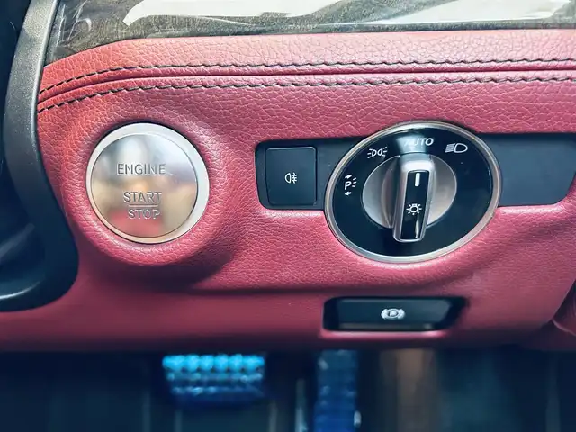 メルセデス・ベンツ ＳＬ３５０ 大阪府 2014(平26)年 3.2万km オブシディアンブラック レーダーセーフティP/マジックスカイルーフ/赤革/メモリ付きパワーシート/シートヒーター/ACC/純正ナビ/TV/バックカメラ/純正19インチAW/電動リアゲート/ブラインドスポット/クリアラスソナー
